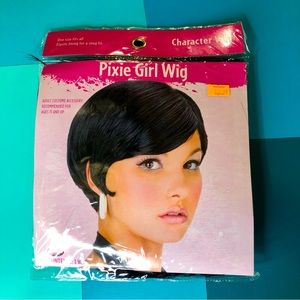 NWT Halloween Wig Black Short